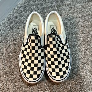 Womens 8.5 checkered stackform slip on vans